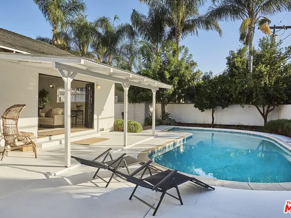 8531 Norwich Ave, North Hills, CA 91343