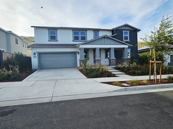 8205 Lamplight Dr, Tracy, CA 95377
