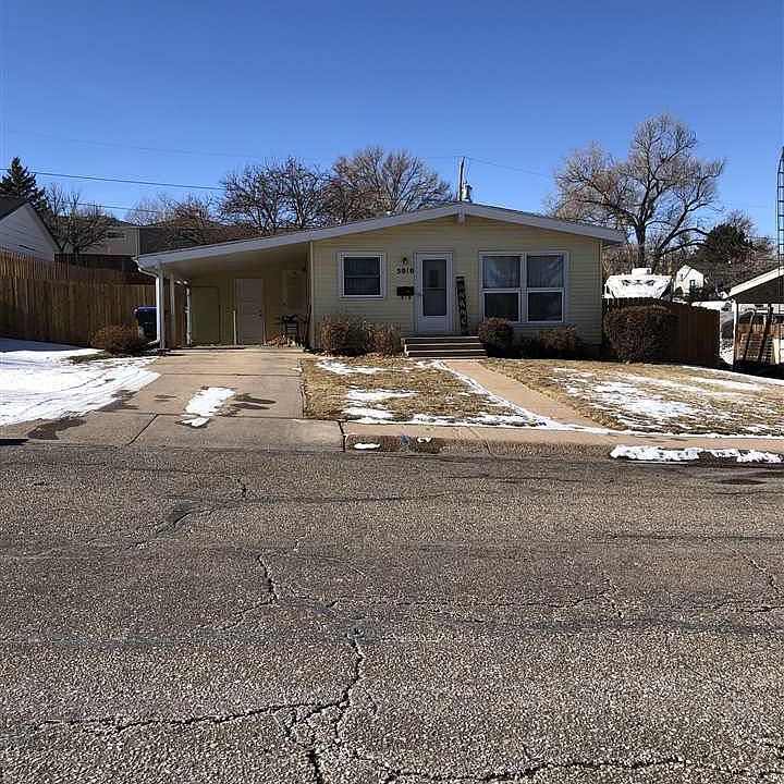 2nd image of 5010 Seminoe Rd
