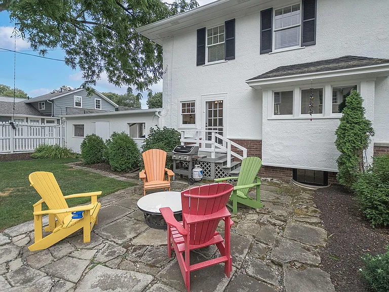 121 Cherry St — Photo 5