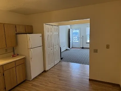 2 bed, 880 sqft, $950 — Photo 3