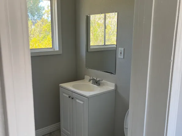 49834-29 Palms Hwy #A, Morongo Valley, CA 92256