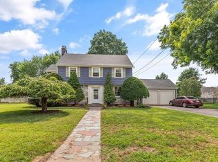 20 Elm St, Woburn, MA 01801
