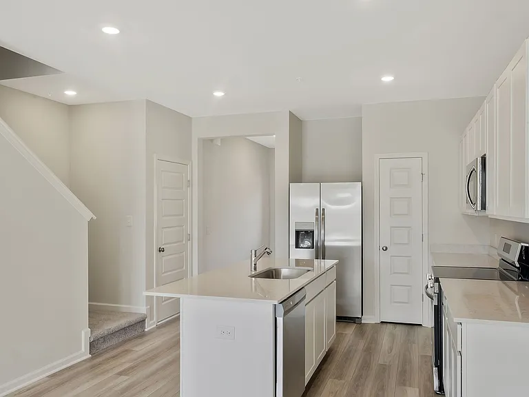 419 Alcott Way — Photo 6