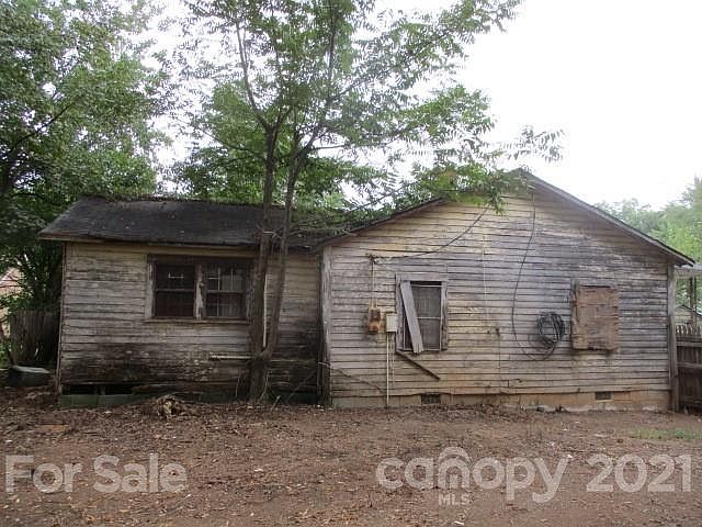 2nd image of 100 S Bragg St
