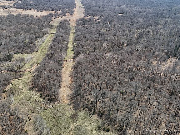 4th image of County Line Rd