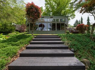 155 S Lake Doster Dr, Plainwell, MI 49080