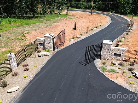 2nd image of 228 Fern Hill Rd