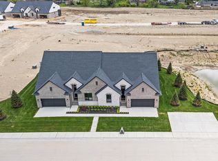 3401 Brookdale Ln, Lake Orion, MI 48360