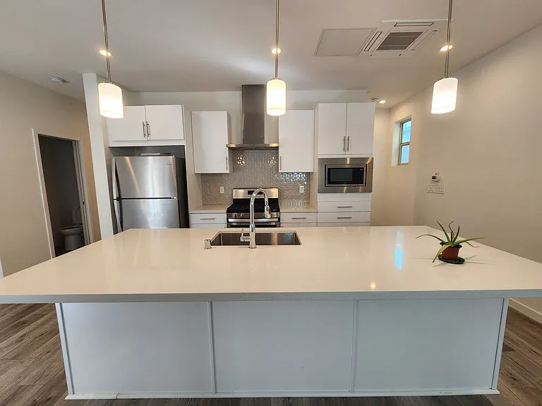 250 Log Pond Ln — Photo 3