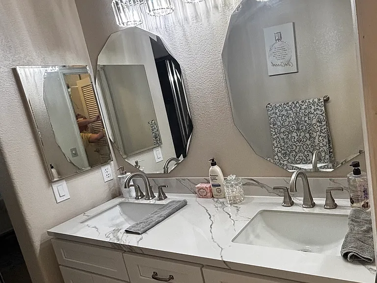 25 Santa Monica St — Photo 1