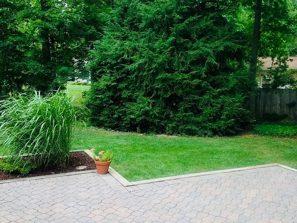 2nd image of 4372 Oakwood Dr
