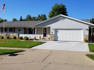 118 Lynn Dr, Appleton, WI 54915