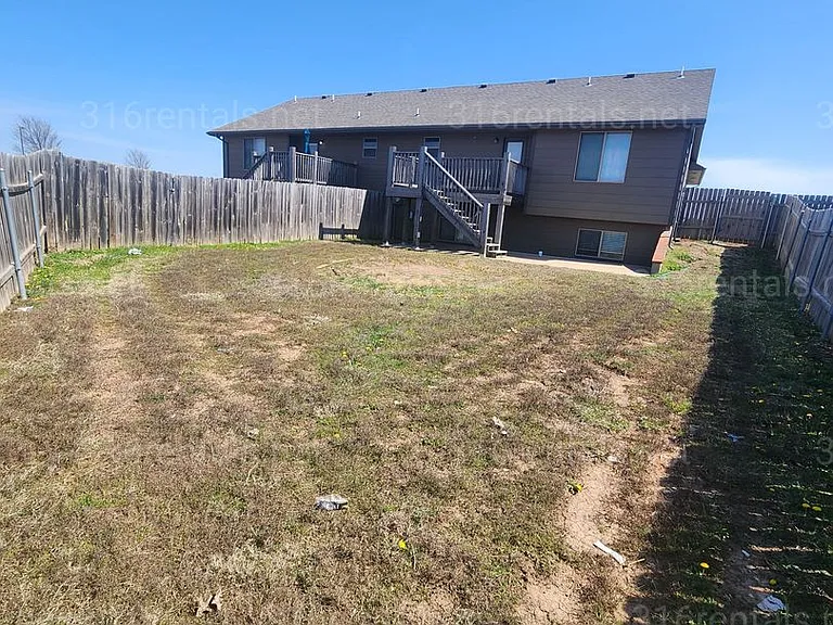 5645 N Lycee Ct — Photo 18