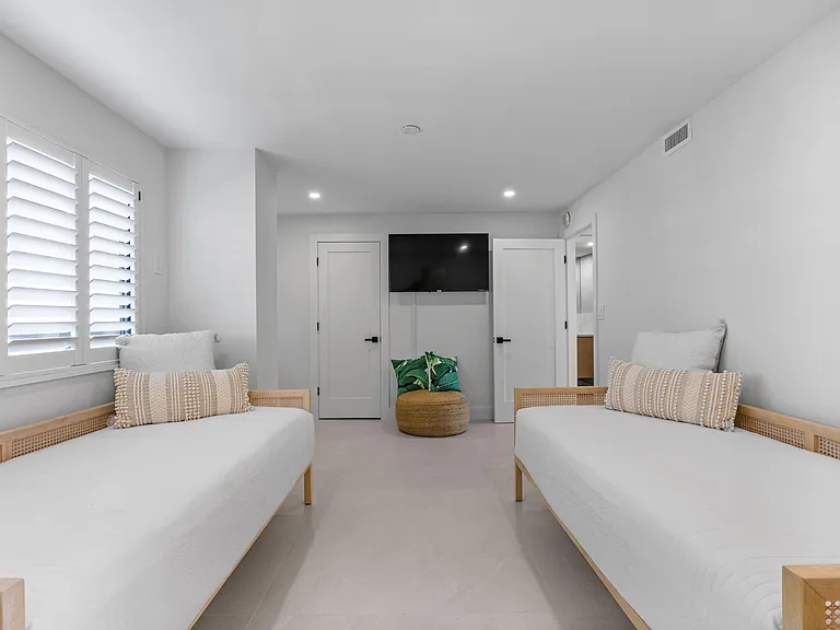 10410 S Ocean Dr #906 — Photo 10