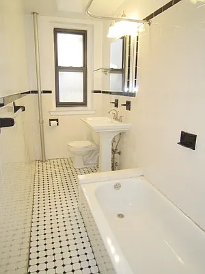 Rented by City Connections Realty | media 19