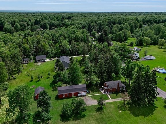 3rd image of 6729 Black Rd