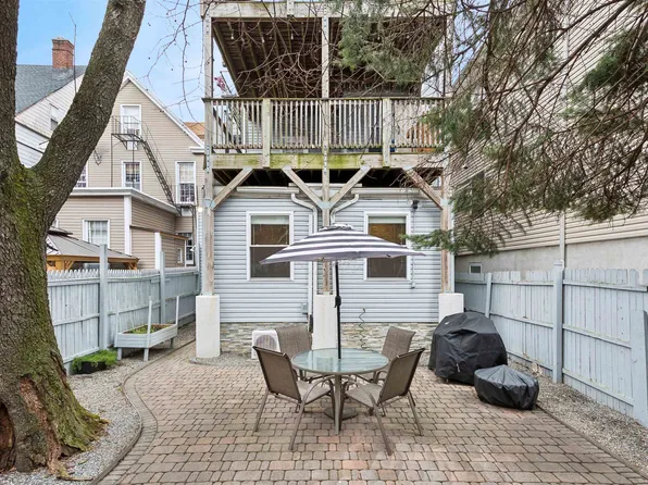 615 15th St APT 1R, Union City, NJ 07087