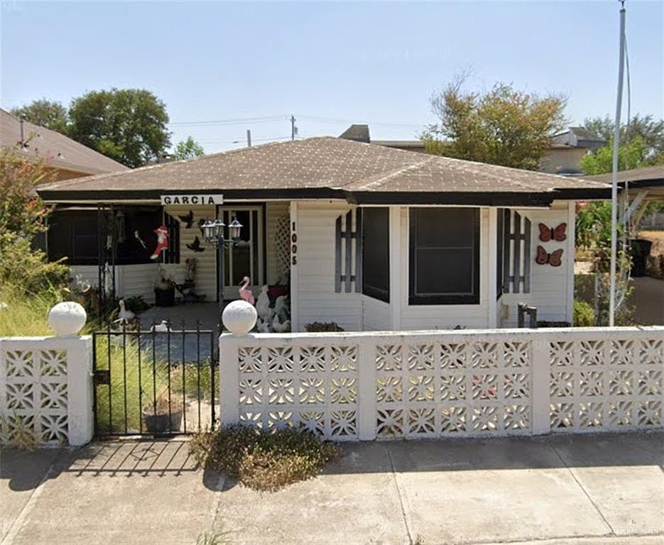 1005 N Pfc Angel J Moreno St, Roma, TX 78584 MLS 409476 Zillow