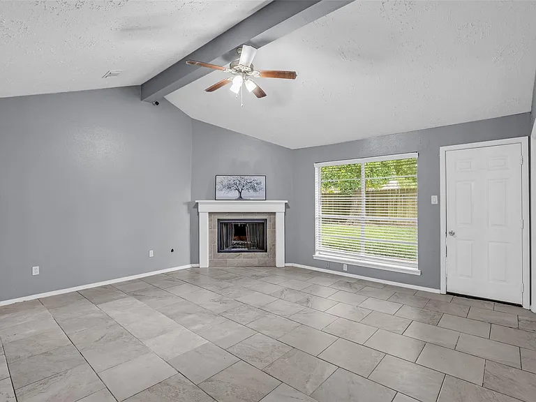 13915 Old Village Ln — Photo 3