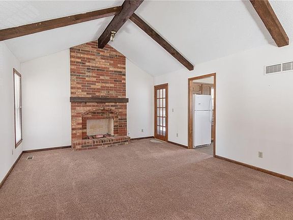 5th image of 1115 Canterbury Ln
