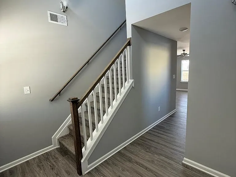 141 Candy Apple Ln — Photo 3