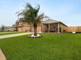 117 Mustang Stampede Dr, La Marque, TX 77568