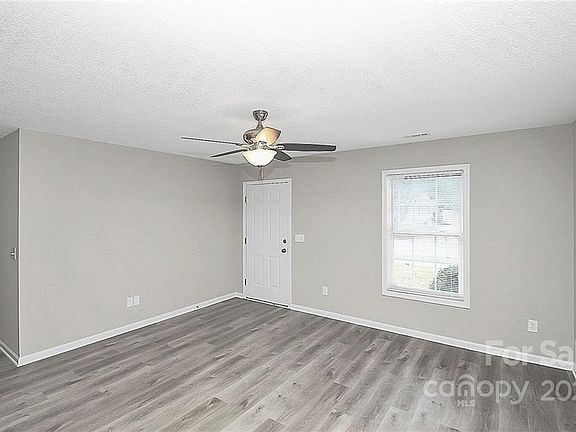 4th image of 625 Stonewall Ave S