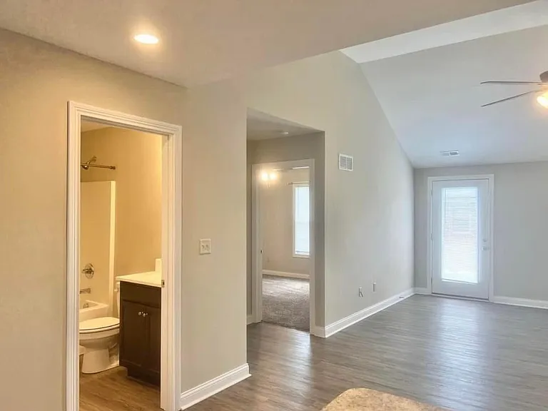 409 Beacon Dr #409 — Photo 6