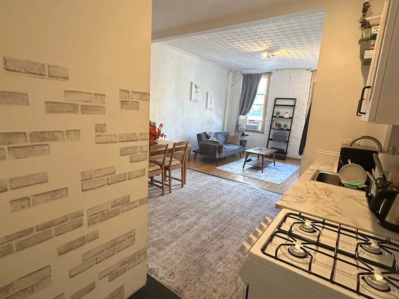 187 Bedford Avenue — Photo 3