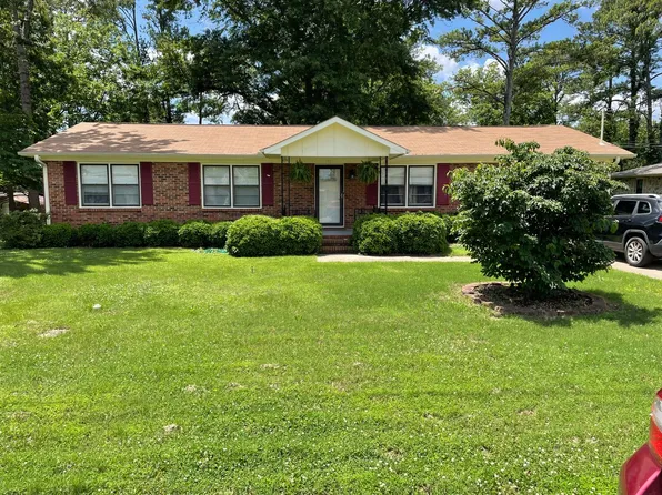 125 Meadow Dr, Madison, AL 35758