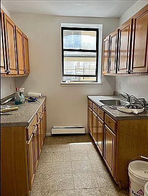 3rd image of 1315 Sheridan Ave #4D