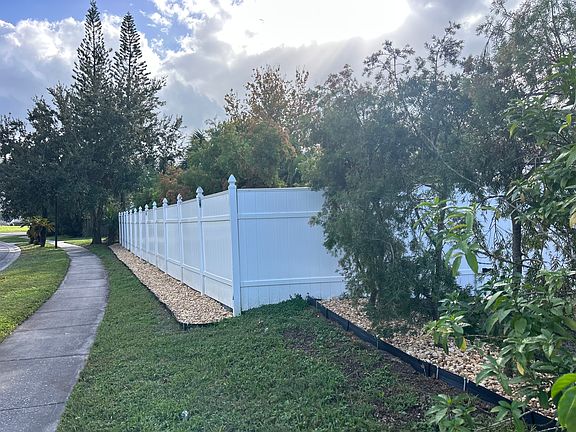 2nd image of 142 Riverraft Ct