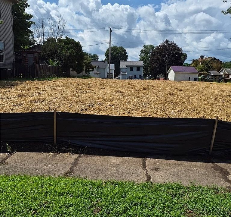 1st image of 309 S 10th St