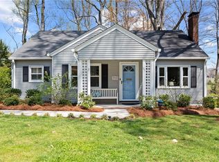 1711 Meadowbrook Dr, Winston Salem, NC 27104