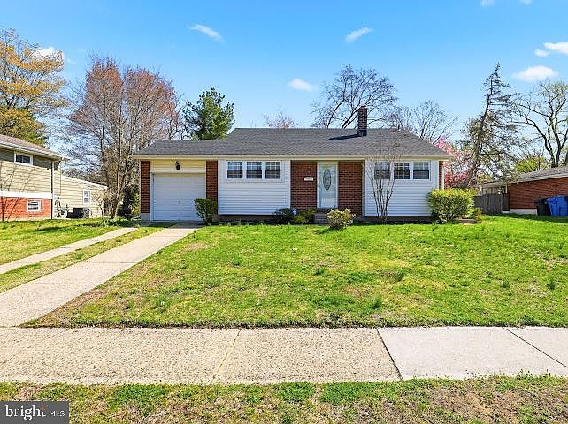 1st image of 270 Lansing Dr