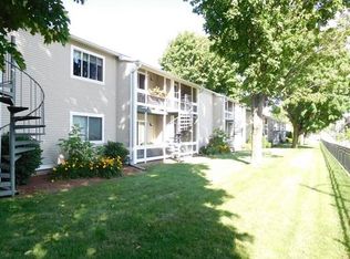 43 Saint Kolbe Dr APT C, Holyoke, MA 01040