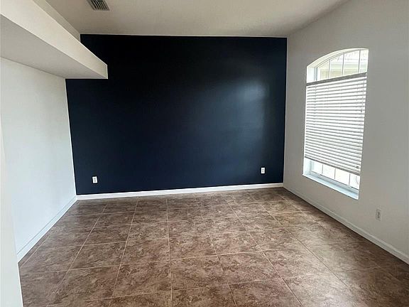 3rd image of 2458 SE Wald Street