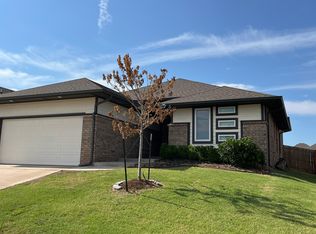 8332 NW 161st Ter, Edmond, OK 73013