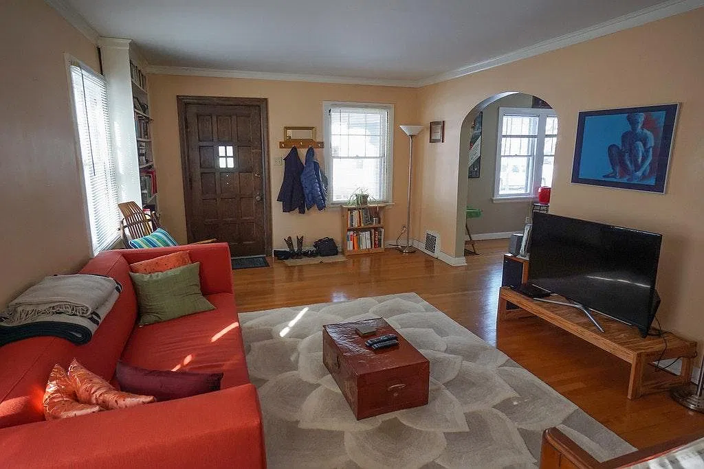 3 bed, 1248 sqft, $1,850 — Photo 4