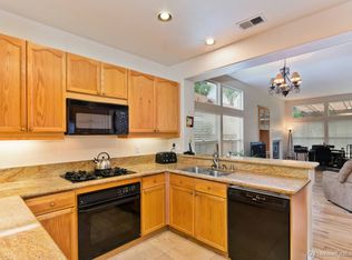 2374 Fallbrook Pl, Escondido, CA 92027