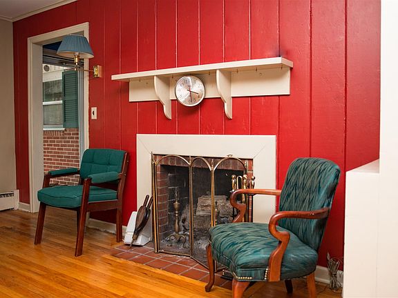 Fireplace in Front room