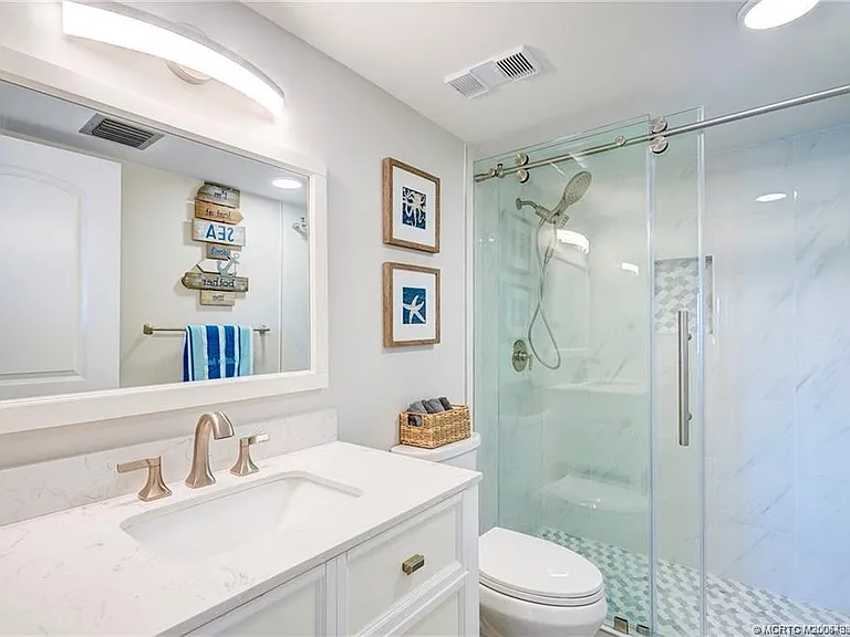 5602 NE Gulfstream Way — Photo 33