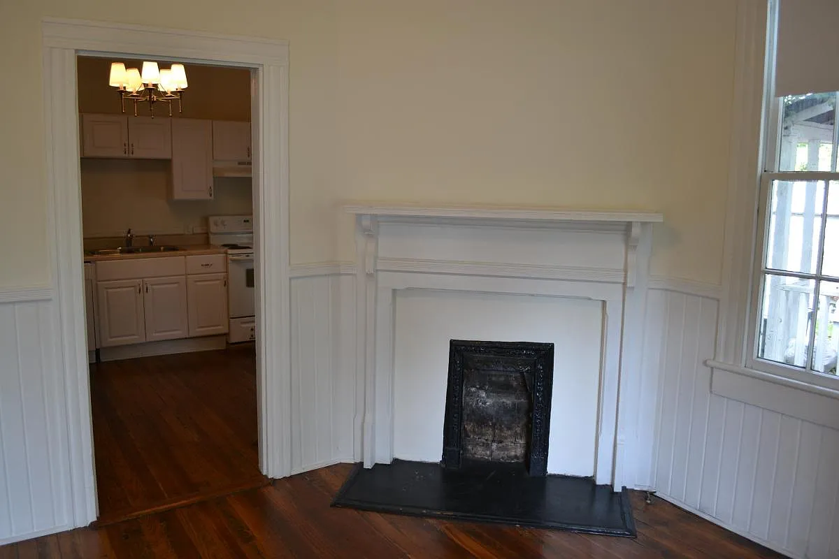 114 W 31st St — Photo 2