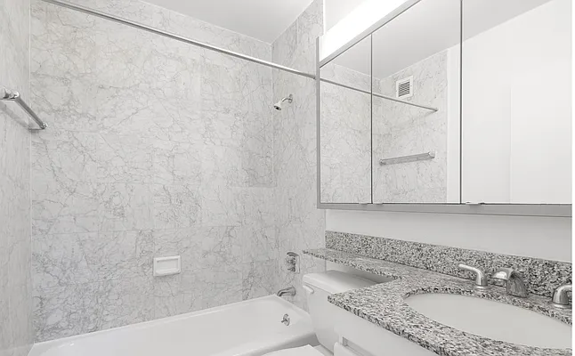 Rented by Mirador Real Estate | media 18