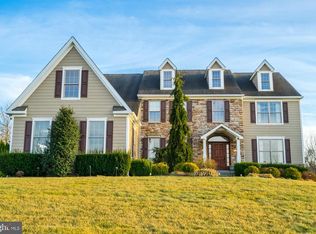 200 Fairway Ct, Harleysville, PA 19438