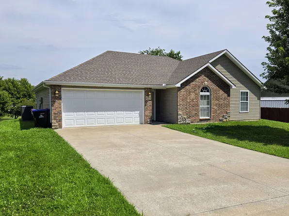 423 Poplar St, Warrensburg, MO 64093