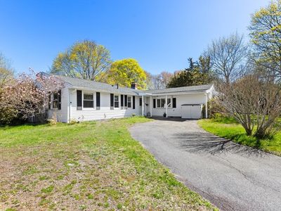 52 Coolidge Rd, Danvers, MA, 01923