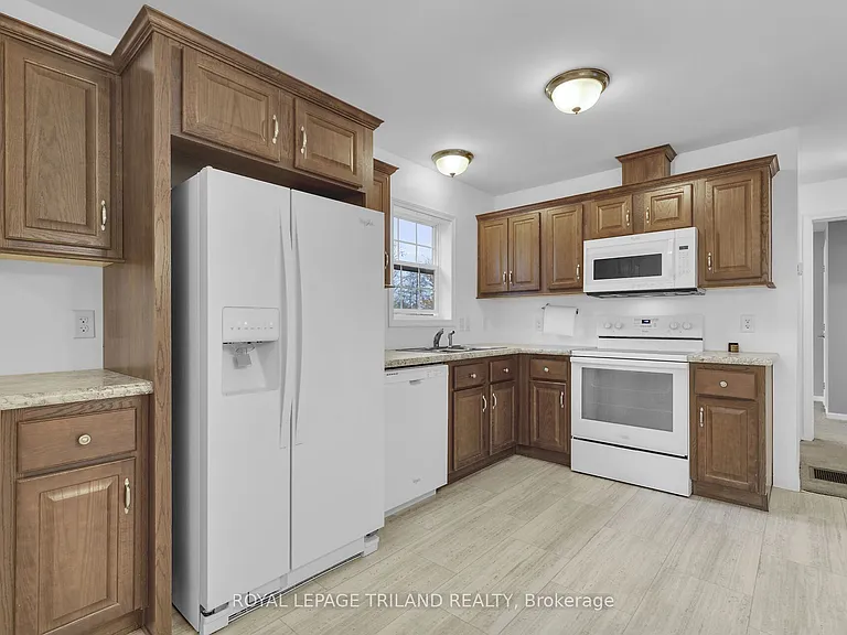 330 Matilda St — Photo 5