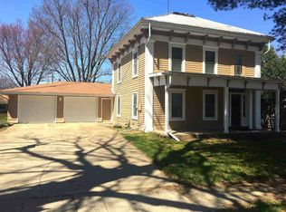 504 S 3rd Ave, Forreston, IL 61030